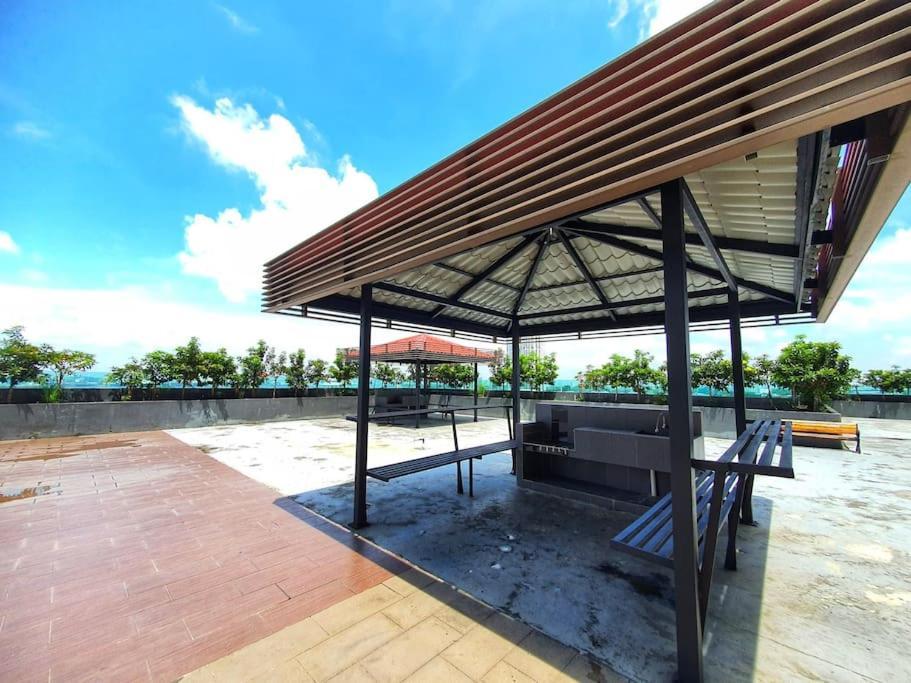 Seaview Homestay Masai By Heyday Buitenkant foto