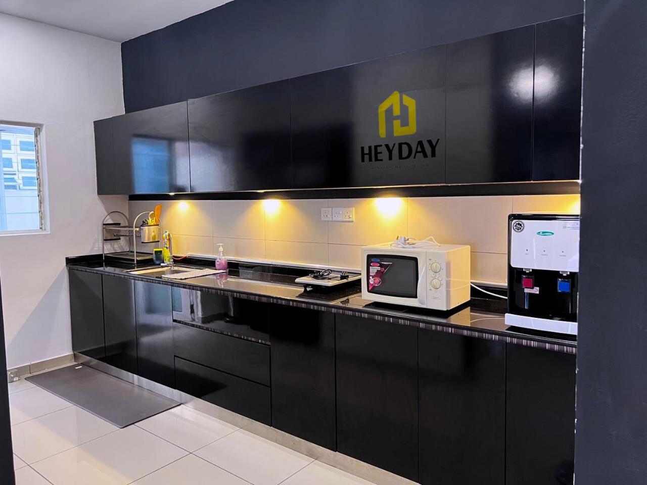 Seaview Homestay Masai By Heyday Buitenkant foto