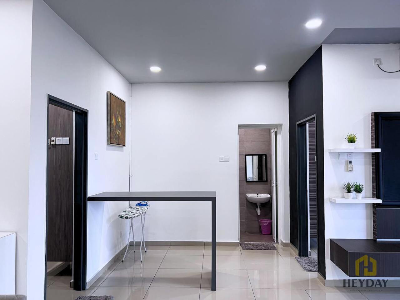 Seaview Homestay Masai By Heyday Buitenkant foto